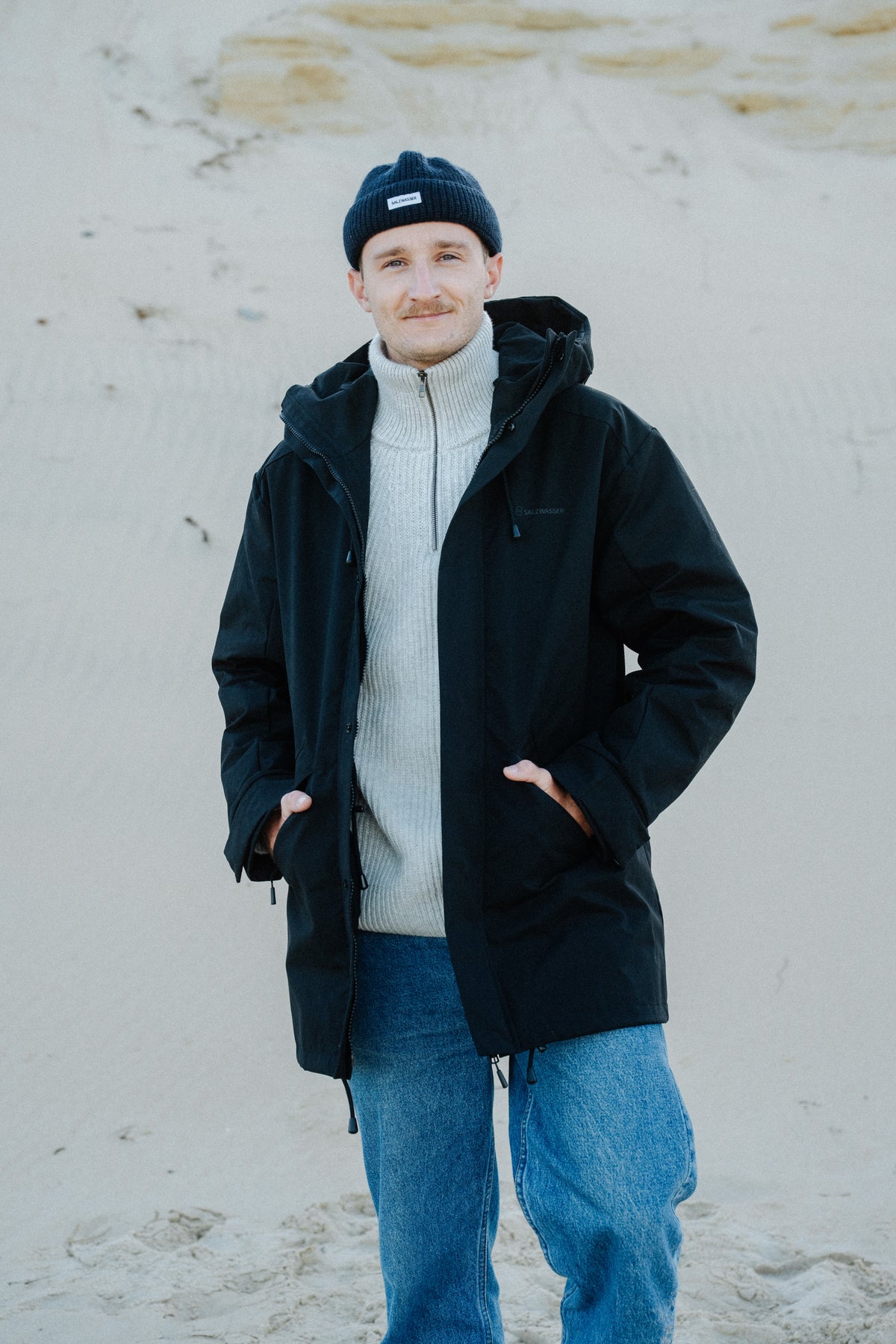 Parka aus Bio-Baumwolle in Schwarz, Unisex, Vorderansicht Herren