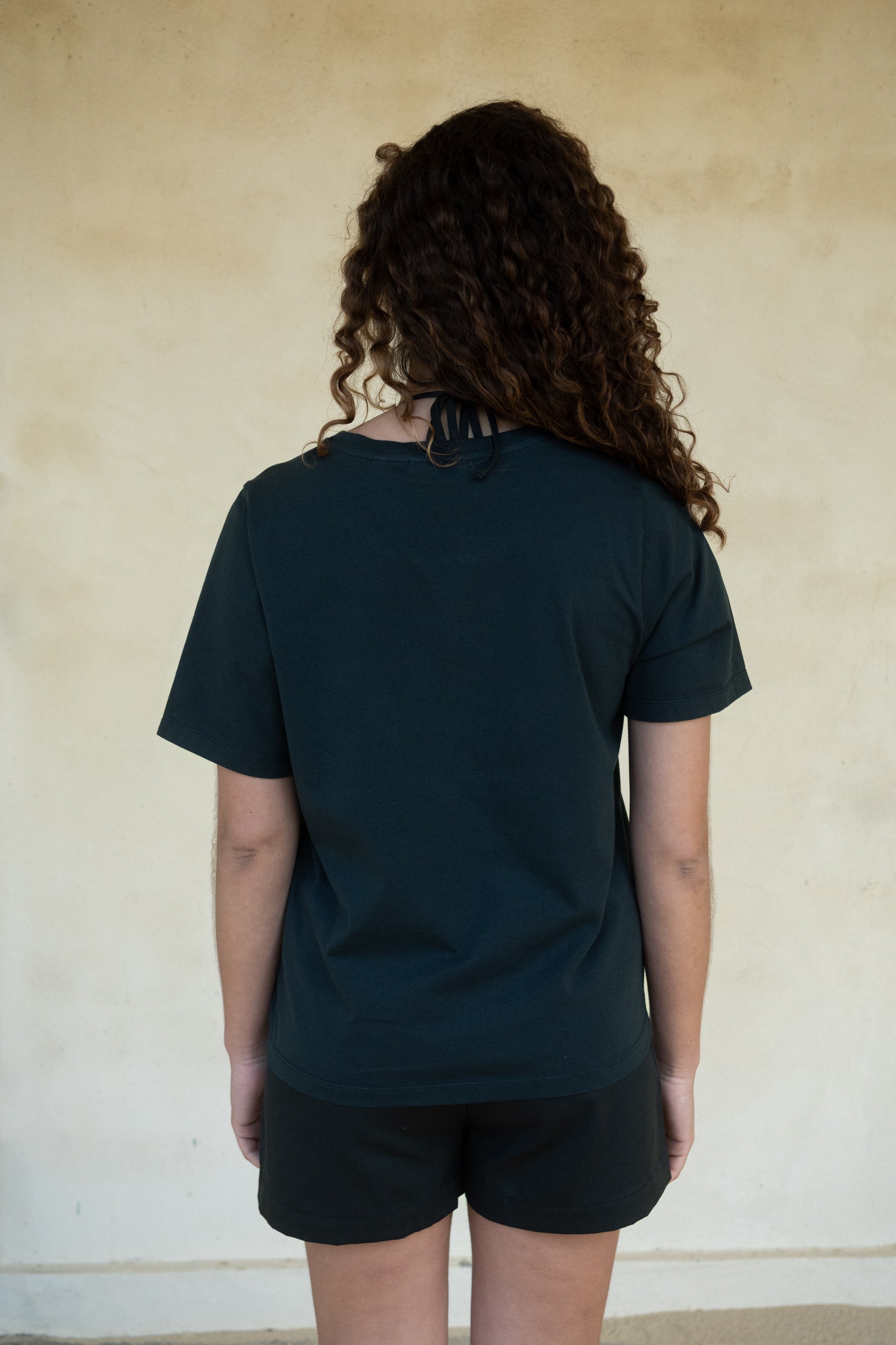 Basic Damen T-Shirt aus Bio-Baumwolle nachhaltig in Dunkelblau aus Europa