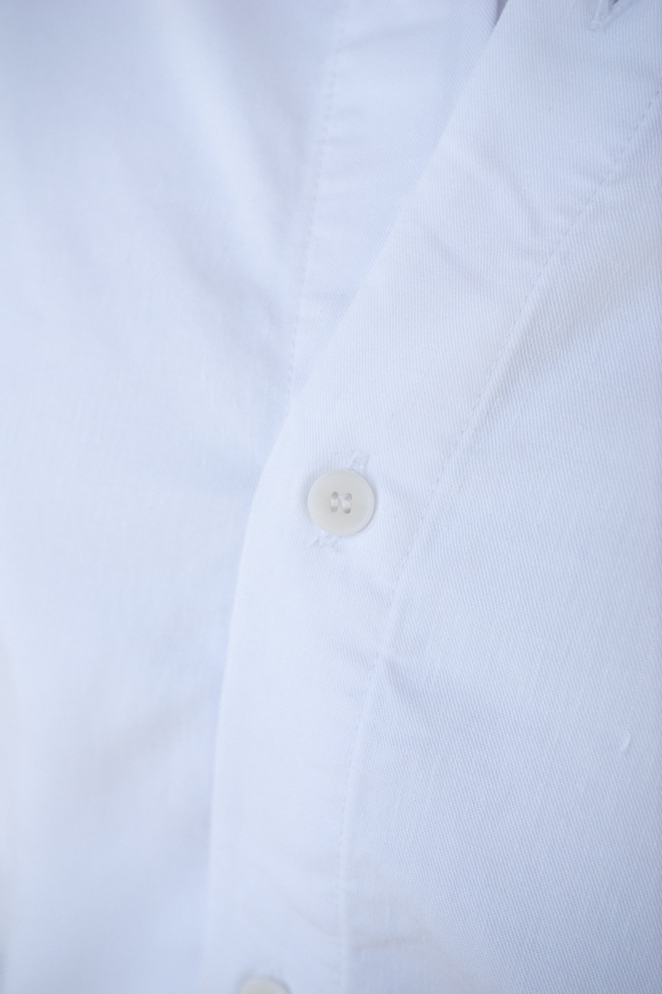 Damen Leinenhemd in Weiß mit weißen Knöpfen aus Corozo