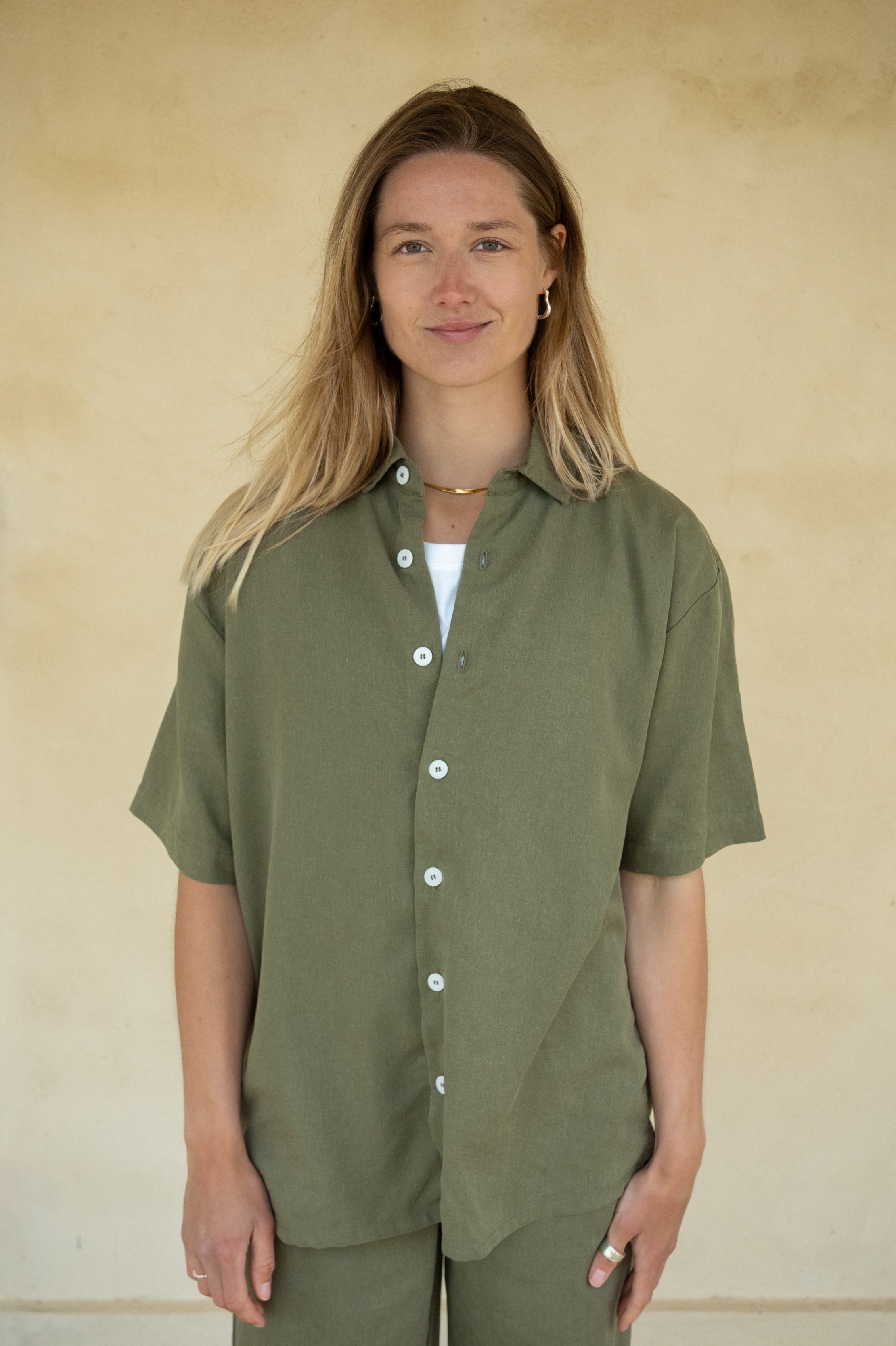 Unisex Sommer Damen Hemd Kurzarm in Grün von SALZWASSER