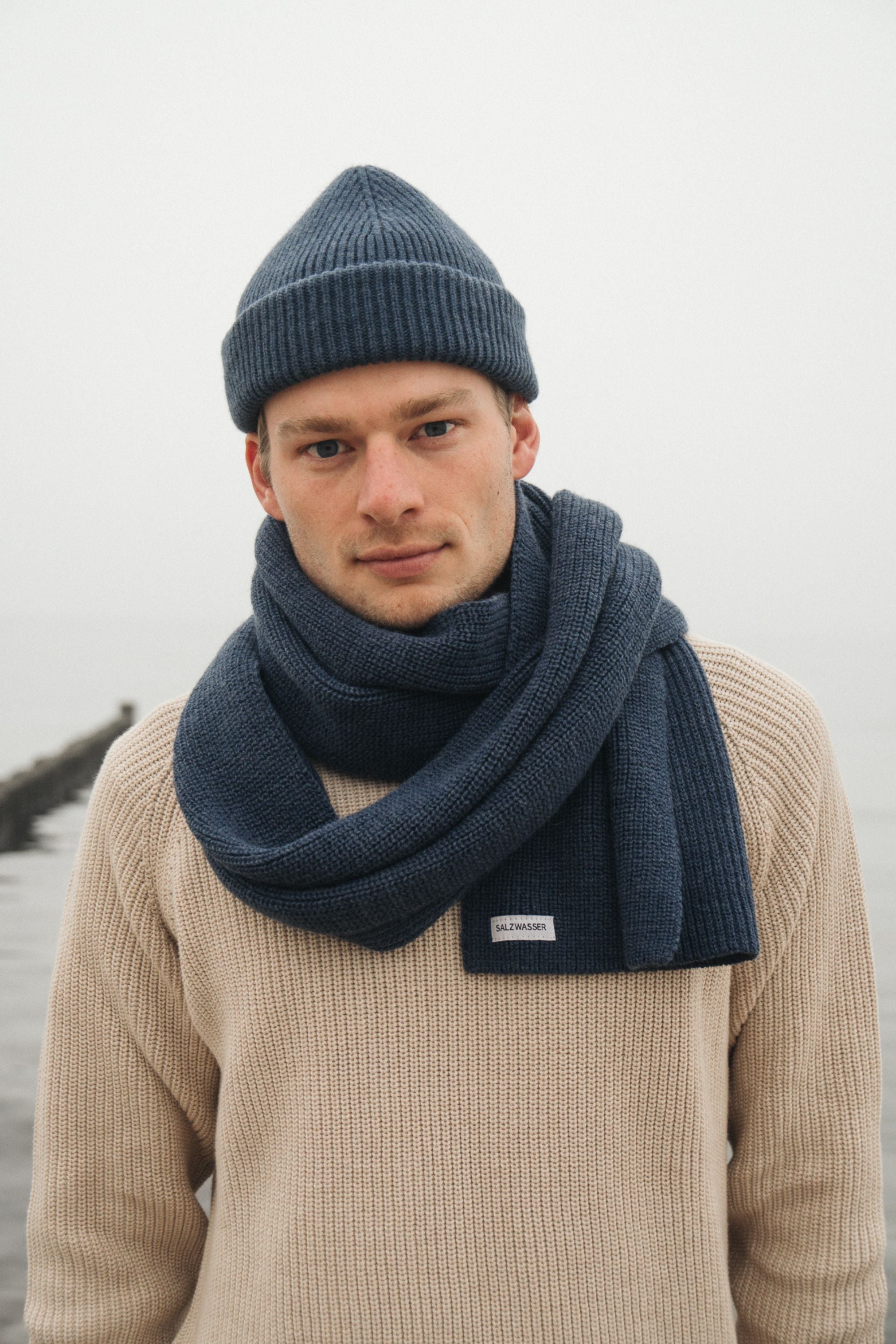 Nachhaltige Seemannsmütze von SALZWASSER aus Merinowolle in Blau