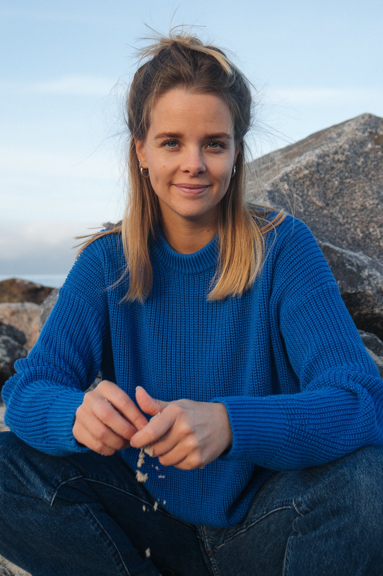 strickpullover_damen_königsblau_biobaumwolle_salzwasser-75.jpg__PID:2c7d2ec3-bdb7-4b44-b73c-c9c6a7500c5e