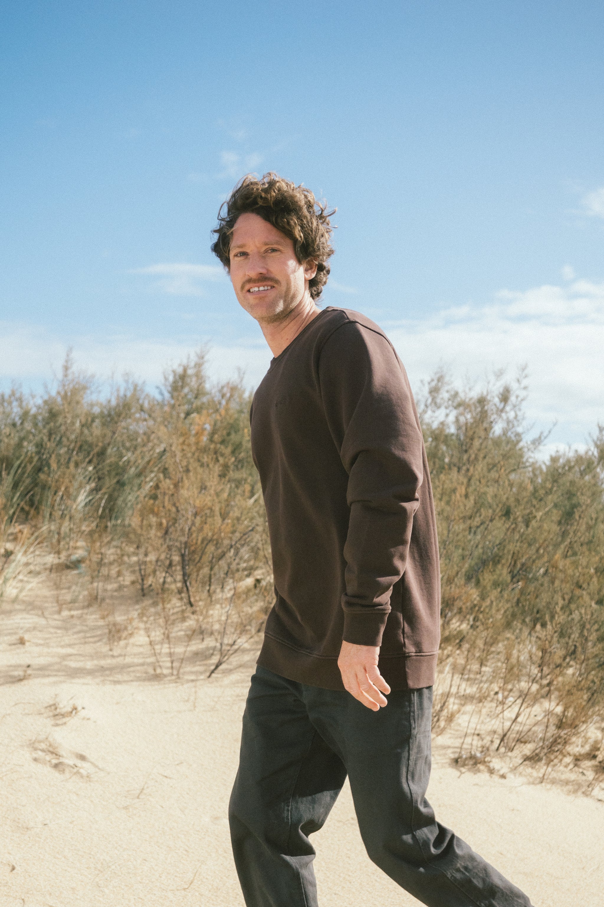 Hochwertiger Herren Crewneck in Braun langlebig in bester Qualität