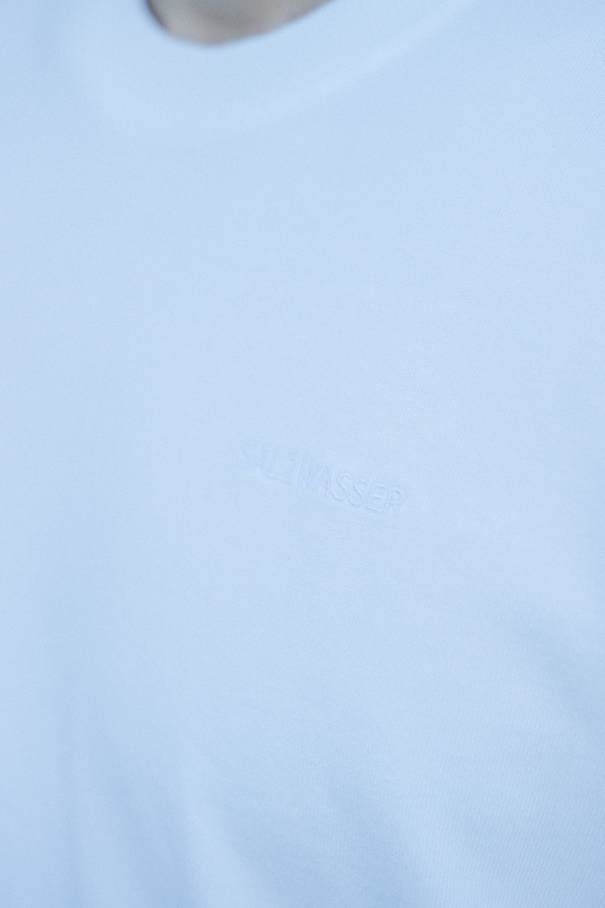 SALZWASSER schlichter Stick auf weißem Unisex T-Shirt