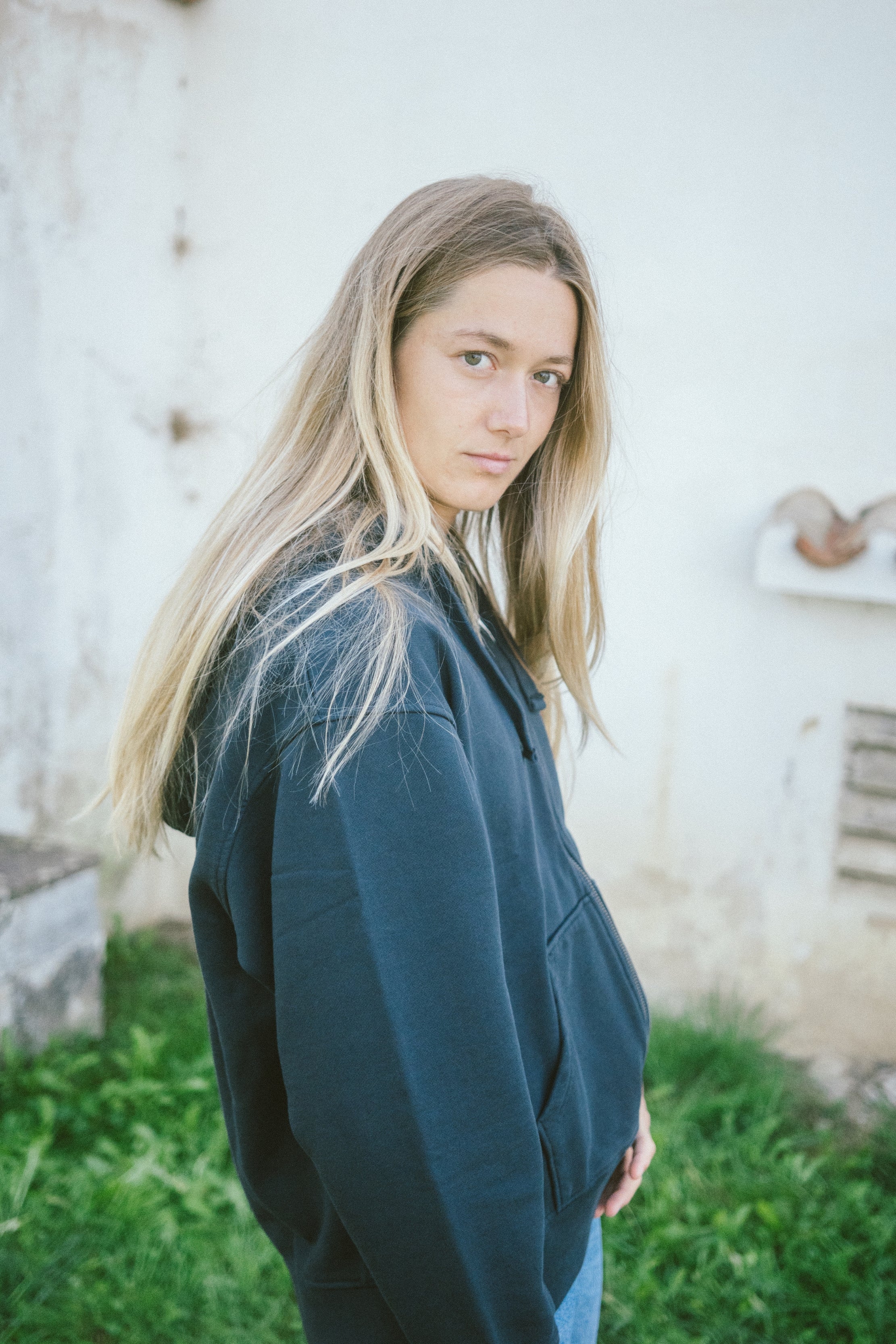 Unisex Zip Hoodie von SALZWASSER in Dunkelblau