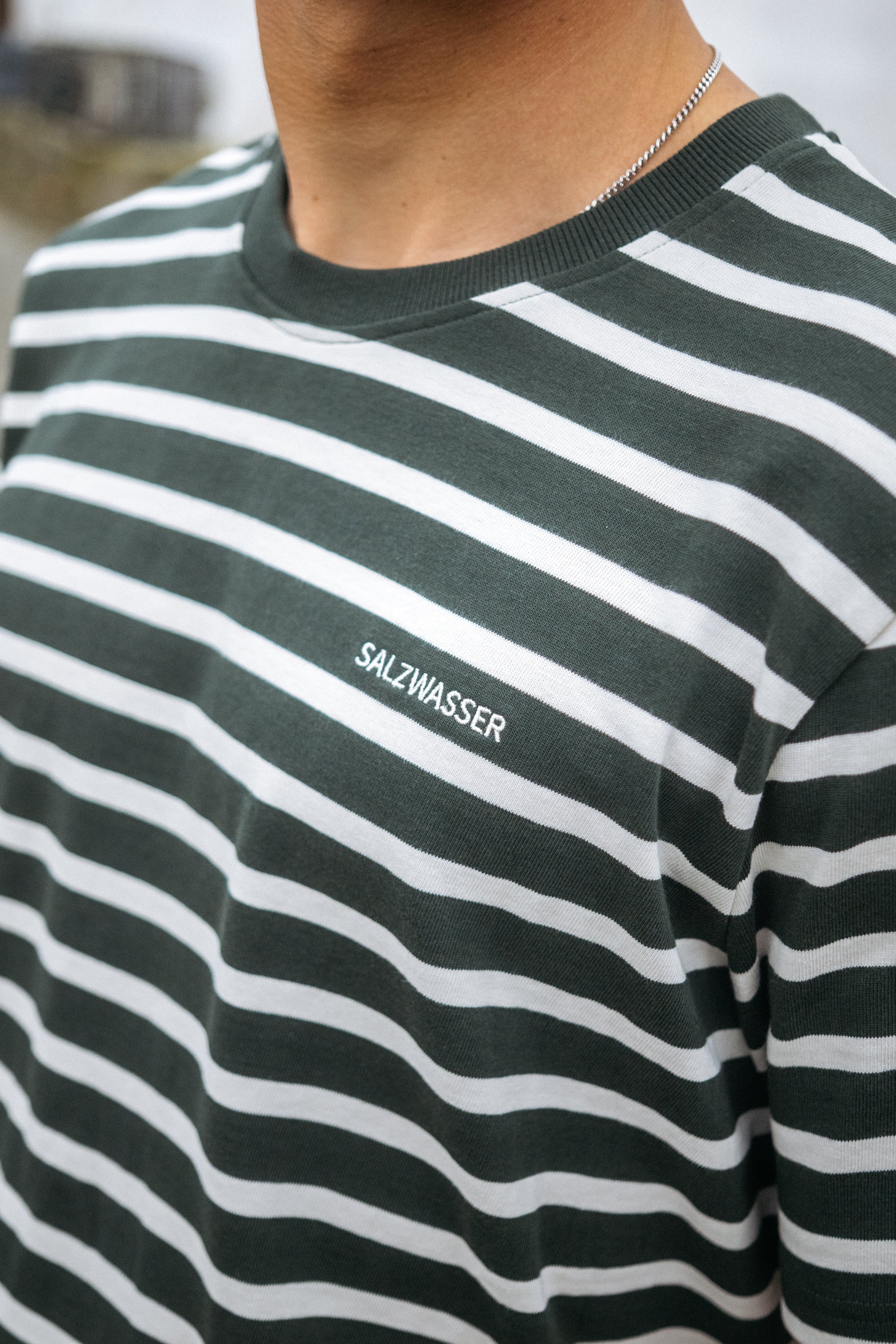 Olive-Striped Heay T-Shirts aus Bio-Baumwolle