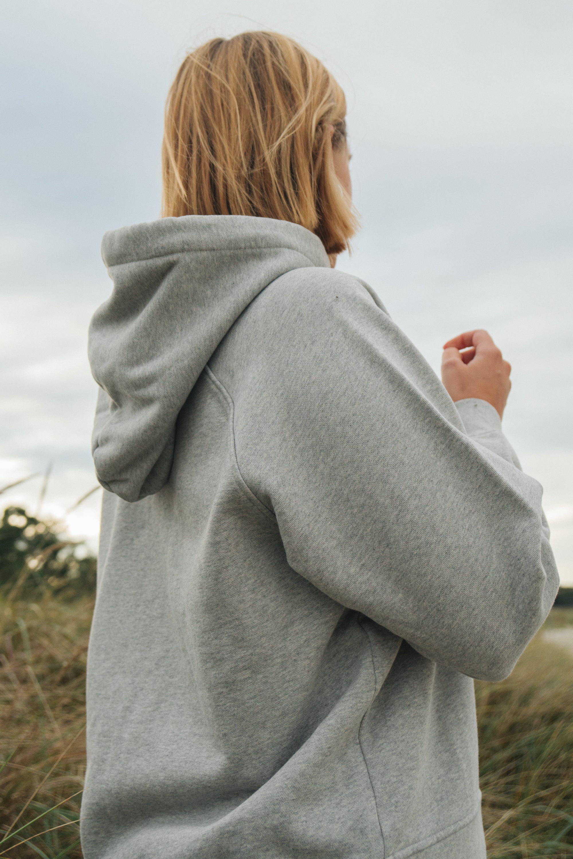 Grauer Kapuzenpullover für Damen von SALZWASSER