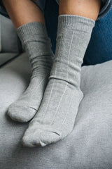 GOTS zertifizierte natürliche Socken in Hellgrau aus Bio-Baumwolle