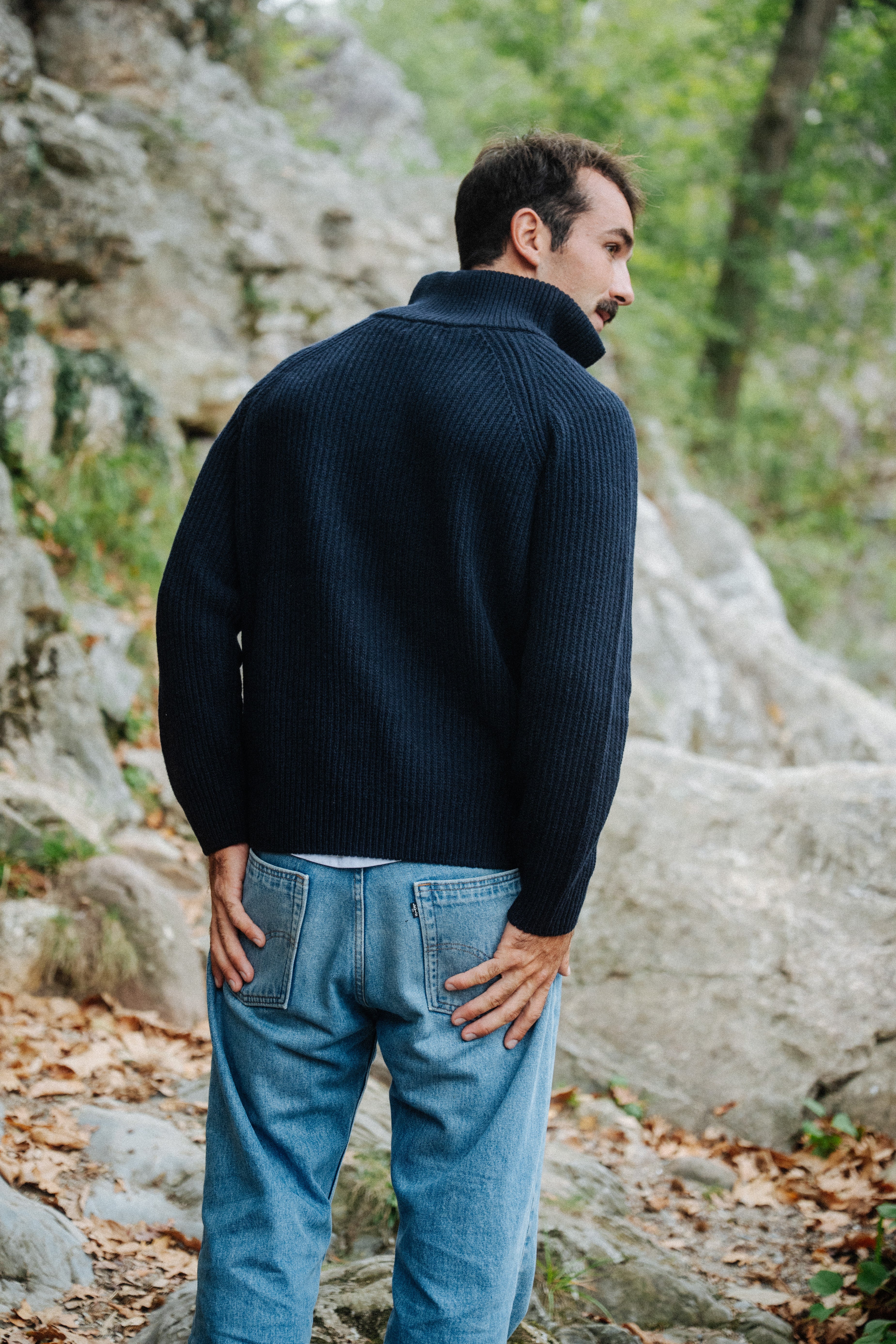 Grobmaschiger Strickpullover von SALZWASSER aus Merinowolle in Blau