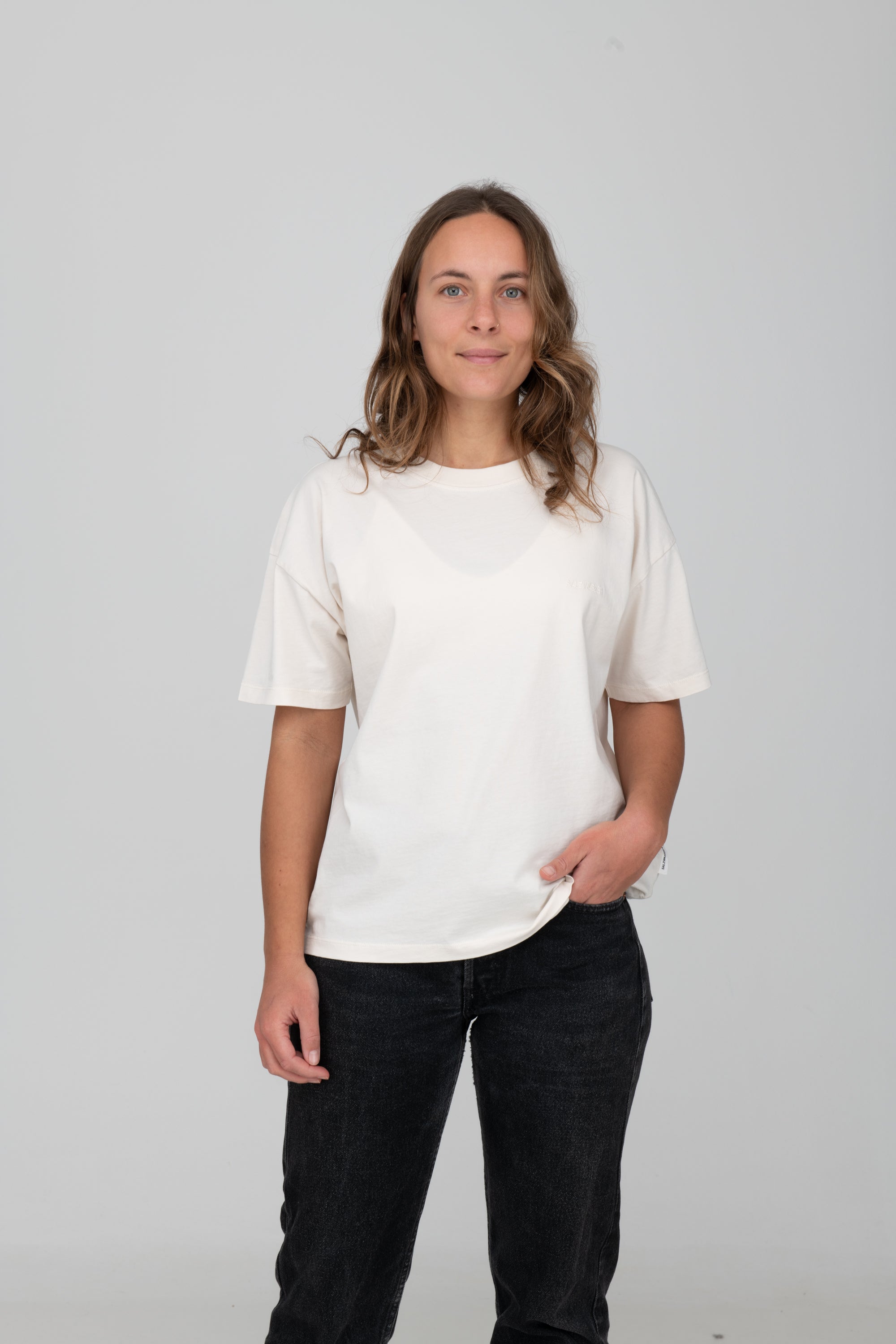 auffallendes T-Shirt in Off-White bei SALZWASSER zu kaufen