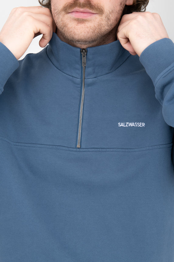 nachhaltiger Half-Zip Sweater von SALZWASSER in Indigo als Regular Fit