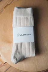 Nachhaltige Socken aus Bio-Baumwolle in Sand und GOTS-zertifiziert