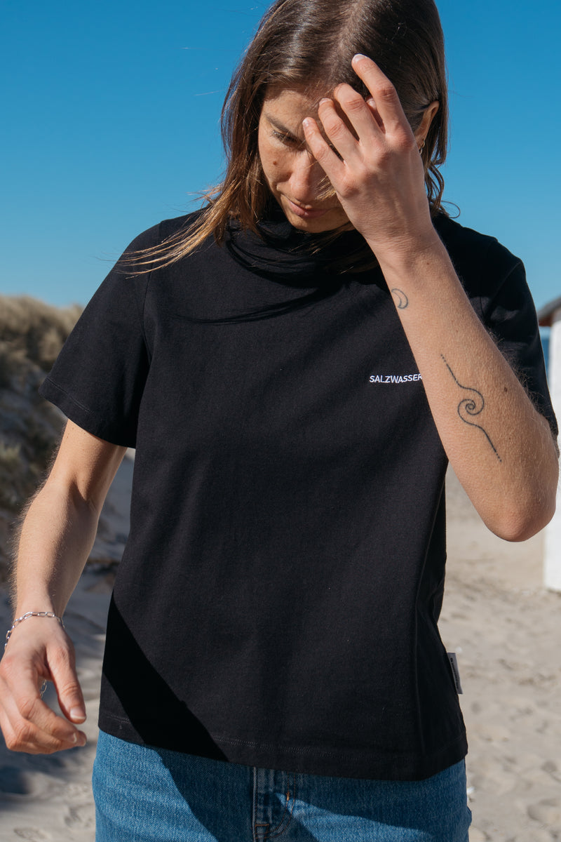 Nachhaltiges Heavy T-Shirt für Damen von SALZWASSER in Schwarz